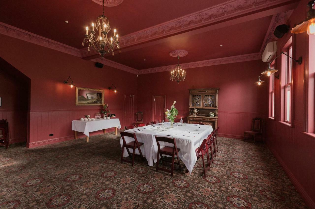 The Royal Hotel Featherston - Boutique Hotel Exterior photo